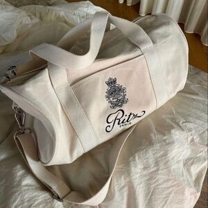 Frame x Ritz Paris Gym Bag, major Sporty & Rich vibes!